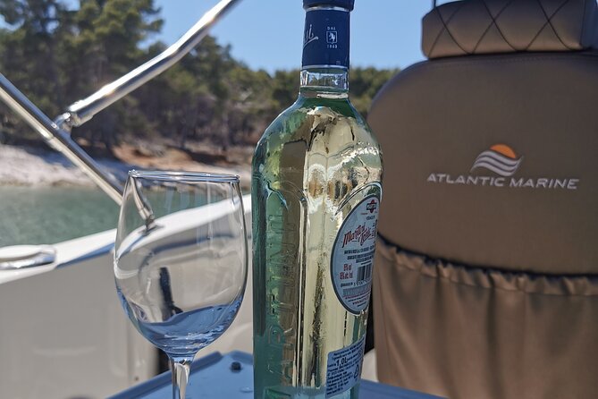 Rent a luxury speed boat for great fun on this Elaphiti Islands tour - The skippers make a real difference