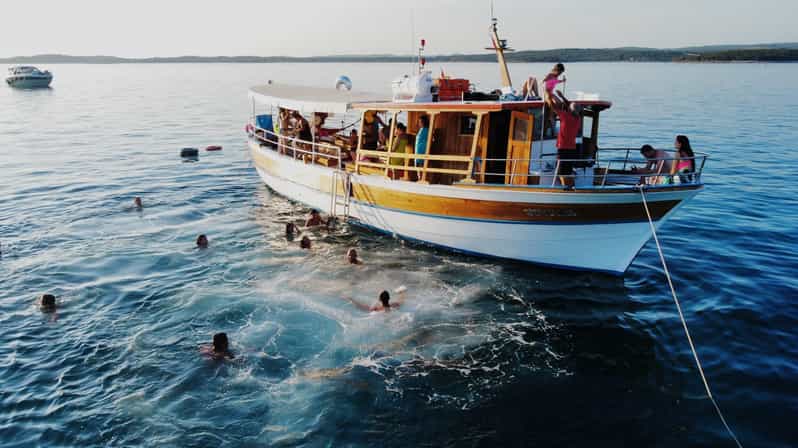 Rovinj half-day cruise: swim stops, drinks & brunch included - Who will enjoy this cruise most