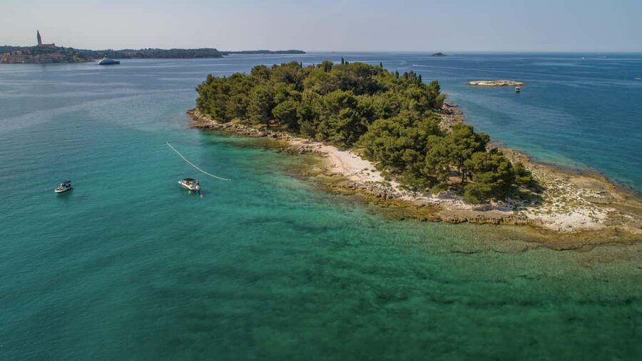 Rovinj: Luxury Island Hopping with Swimming & Snorkeling - Why this short boat trip works