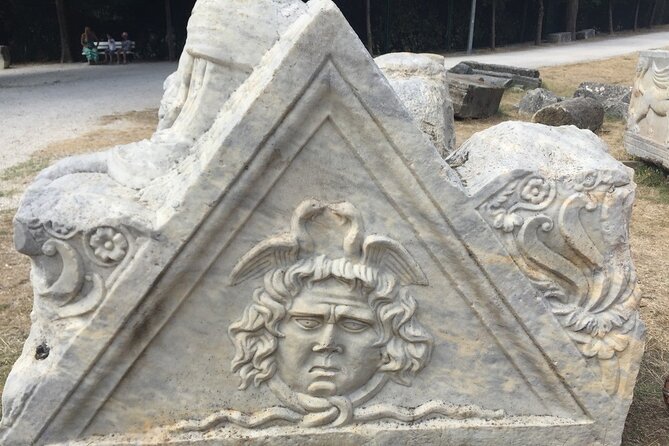 Salona & Amphitheater - Private guided tour - Admission incl. - Baths, bridges, and the working side of Salona