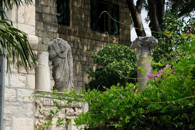 Salona & Amphitheater - Private guided tour - Admission incl. - Manastirine and the earliest Christian story