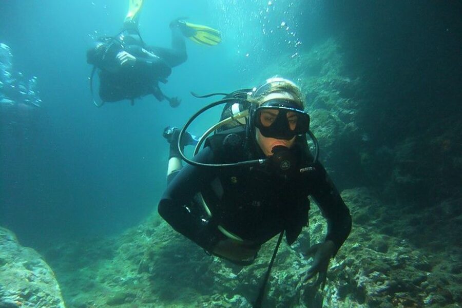Scuba Diving in Dubrovnik: 1 Dive for Certified Divers - Bezdan and the remains of the Aurora