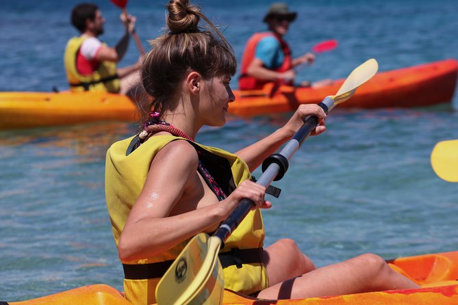 Sea kayaking Postira - Lovrečina (St.Lovre, archaeological site) - Why paddle from Postira instead of taking a standard boat trip?