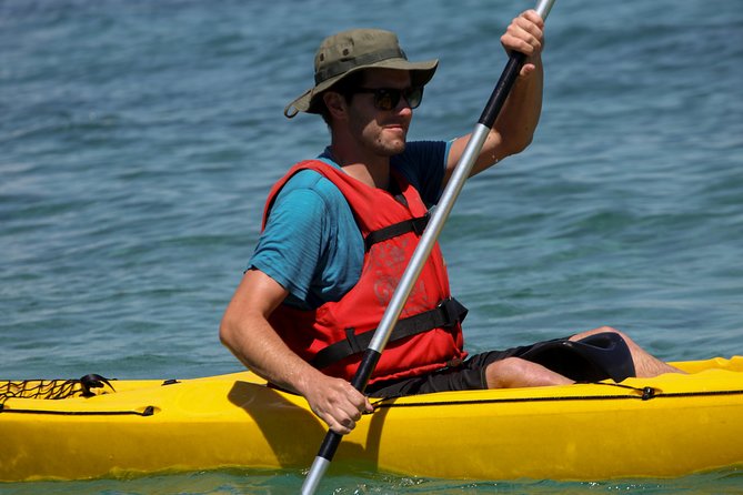 Sea kayaking Postira - Lovrečina (St.Lovre, archaeological site) - The opening lesson makes the first paddle easier
