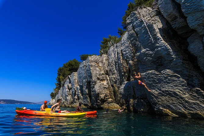 Sea Kayaking tour in Split - Paddling Past Kašjuni Beach