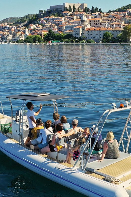 Sibenik: Full-Day Kornati National Park Boat Tour - Prvic Luka: A Gentle Final Stop