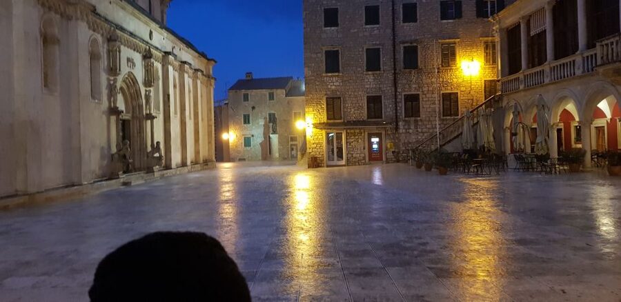 Sibenik: Guided Evening Walking Tour - St. James Cathedral, built from stone alone