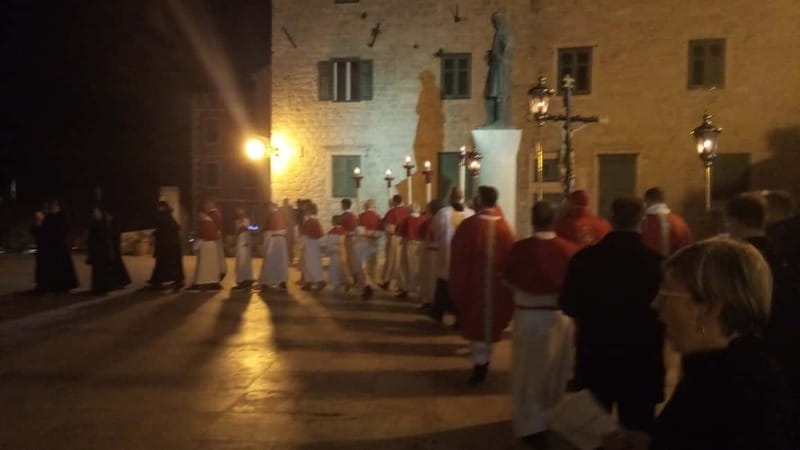 Šibenik: Medieval Night Walking Tour - Pillars of shame, fairs, and local legends