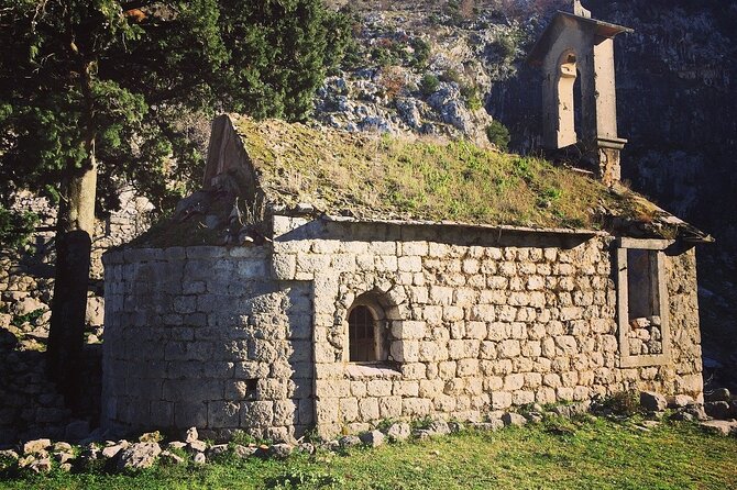 Small Group Sights Tour in Bosnia.Mostar,Kravica Falls and more - Počitelj and the stone villages of Herzegovina