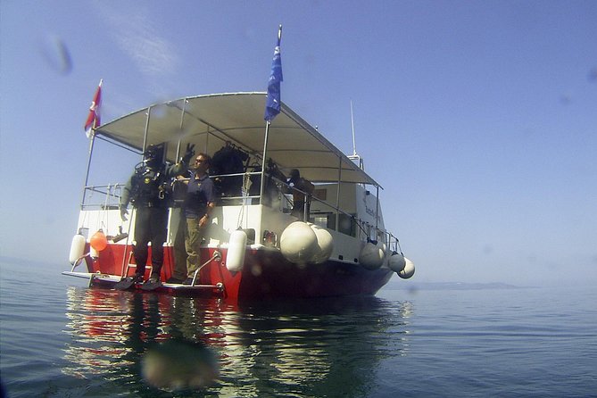Snorkeling tour Makarska Riviera, islands of Hvar or Brač - Leaving Tučepi for the Adriatic