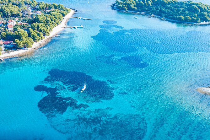 Speedboat Blue Lagoon & 3 Islands tour from Trogir - Maslinica on Šolta: your longest shore break