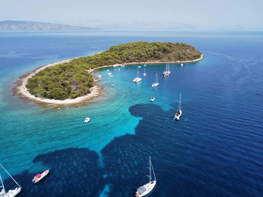 Speedboat to 3 islands: Hvar, Brač, Zečevo with watersports - Bol on Brač: stone streets before swimming
