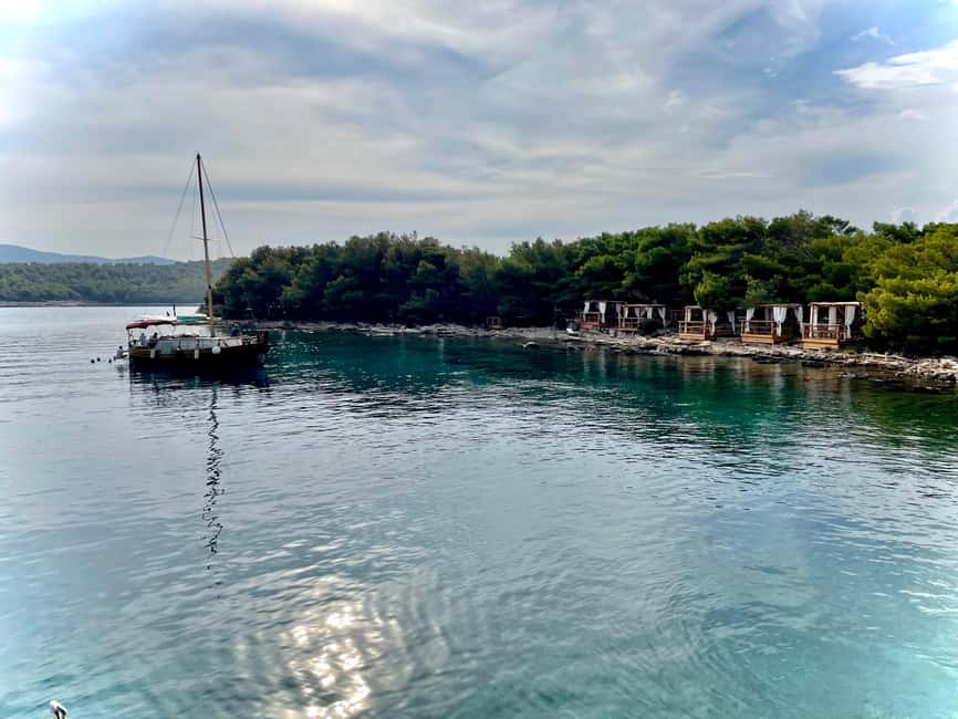 Speedboat to 3 islands: Hvar, Brač, Zečevo with watersports - Jelsa on Hvar: a gentler final stop