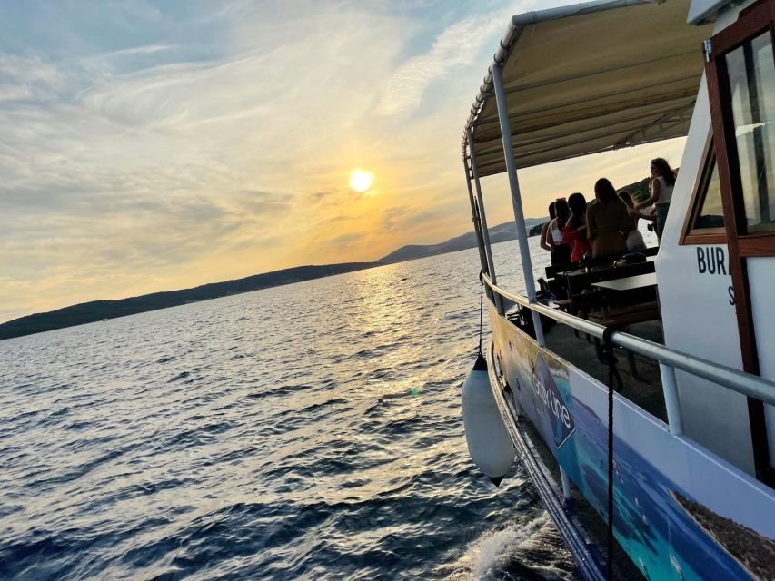 Split: 1.5-Hour Riviera Boat Cruise with a Free Drink - Sunset, Čiovo Island, and Dalmatian summer music