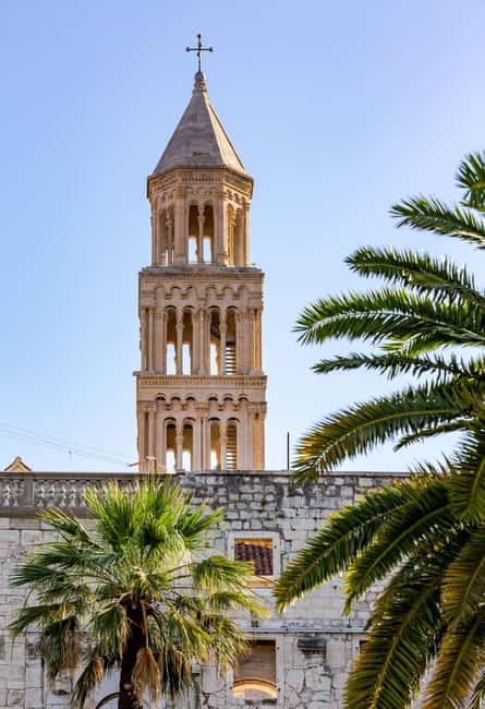Split: 1.5-Hour Walking Tour and Diocletian's Palace - Starting at the Golden Gate