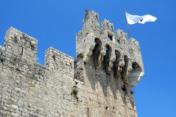 Split and Trogir Half Day Guided tour - Trogir’s central square and city hall