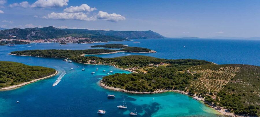 Split: Blue Cave & 5 Island Tour - The Blue Cave on Biševo sets the tone