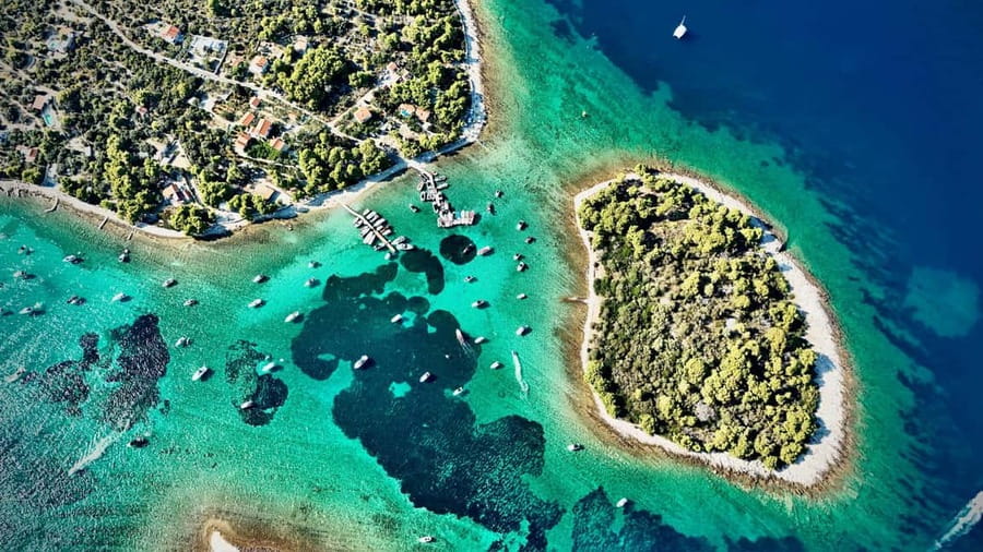 Split: Blue Lagoon and 3 Islands Group Boat Tour - Why this five-hour route works so well