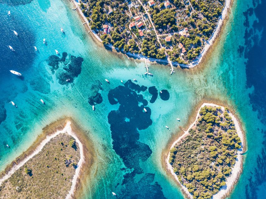 Split: Blue Lagoon and Šolta Boat Tour with Lunch and Drinks - Why this boat trip works well for a full day