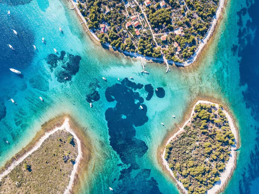 Split: Blue Lagoon and Šolta Boat Tour with Lunch and Drinks - How weather affects the day