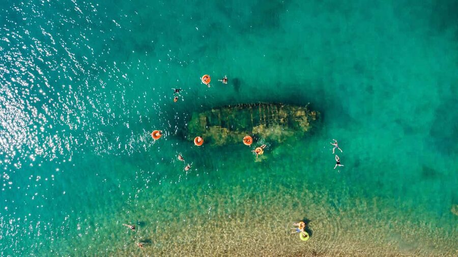 Split: Blue Lagoon, Shipwreck, & Šolta with Lunch & Drinks - The first crossing gives you a feel for the day