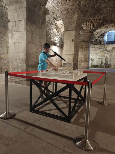 Split: City Walking Tour w/ Game of Thrones Locations - Finding the Game of Thrones filming locations