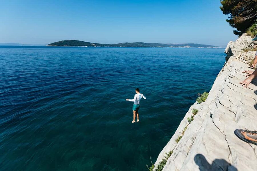 Split: Cliff Jumping & Deep Water Solo Tour - Guides who add more than safety instructions