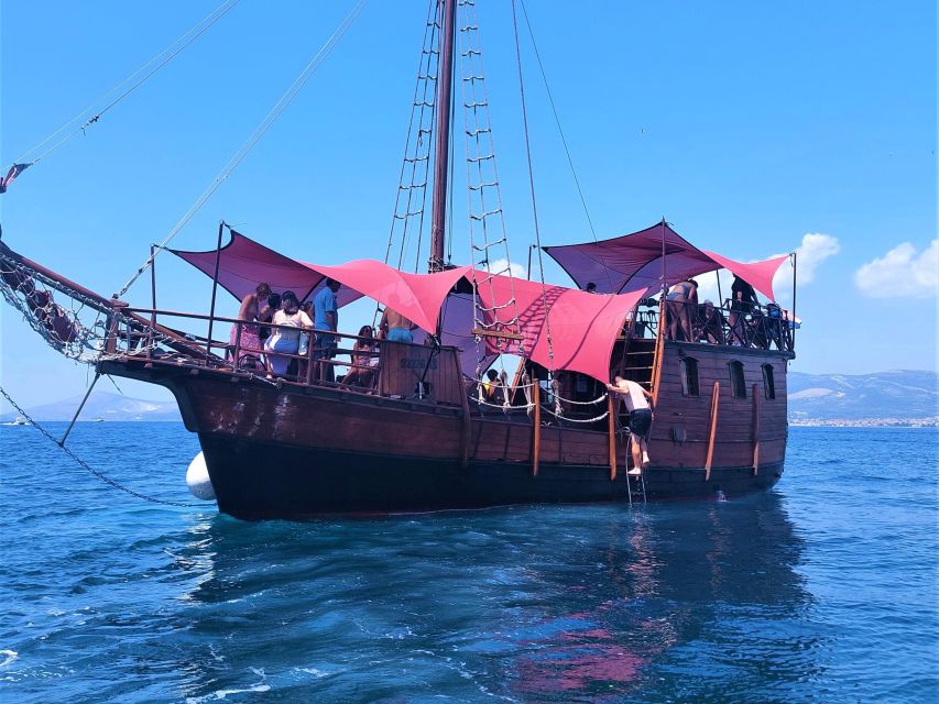 Split: Cruise on Columbo's Pirate Ship "Santa Maria" - Drinks on board and the easygoing pace