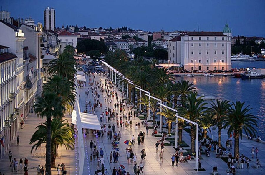 Split Day Trip - The crowd problem in Split’s old center