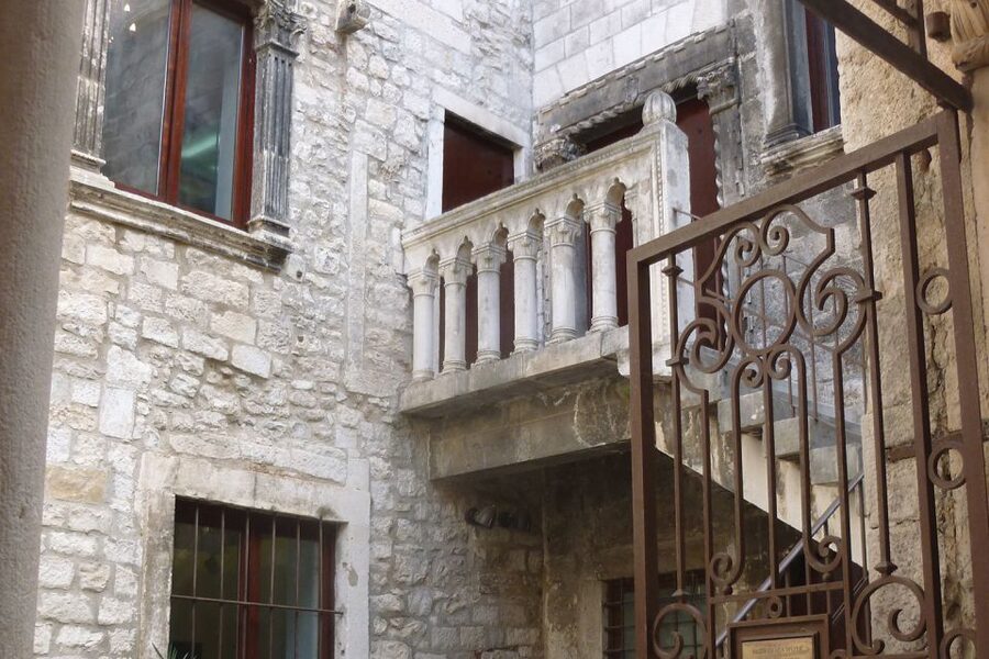Split: Game of Thrones Tour with Diocletian's Palace Cellar - Why this tour works better than a simple filming-location walk