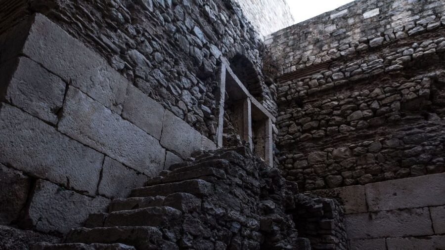 Split: Game of Thrones Tour with Diocletian's Palace Cellar - Walking through Split’s old town and Diocletian’s Palace
