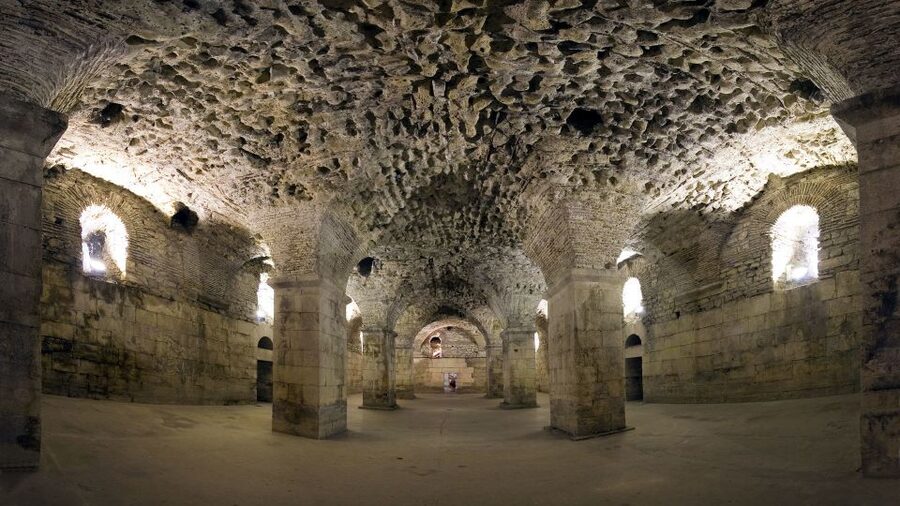 Split: Game of Thrones Tour with Diocletian's Palace Cellar - Finding the Unsullied and Daenerys connections