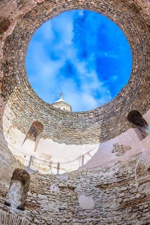 Split: Guided Walking Tour in English - Peristyle, the palace’s grand public court
