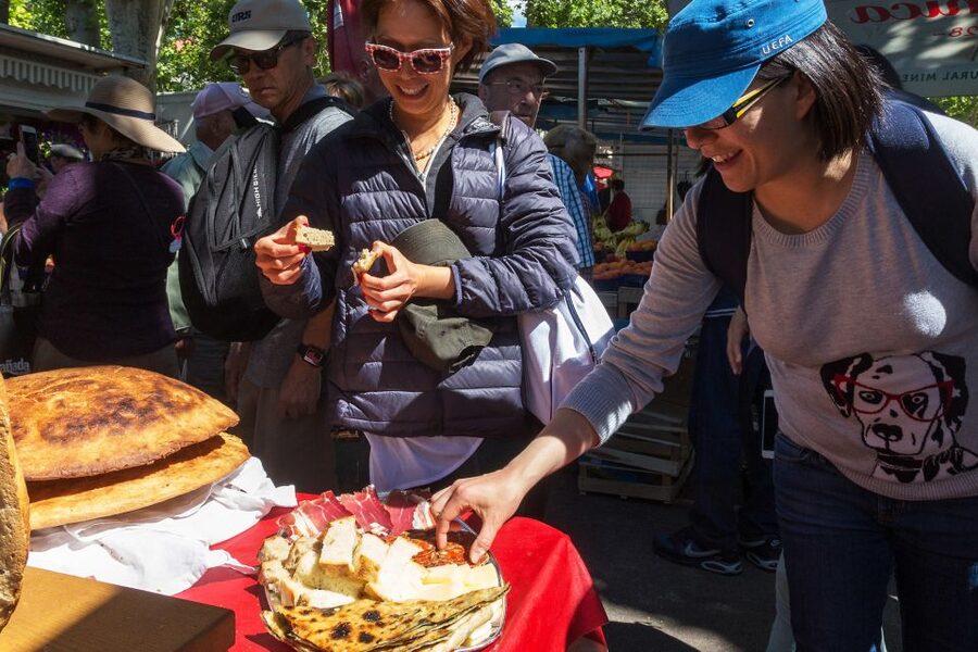 Split: Historical & Gastro Treasures Tour with Green Market - Dessert depends on the season