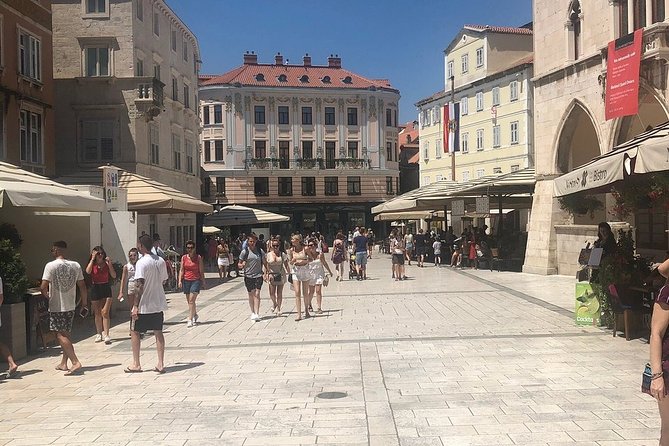 Split History and Gastro Small-Group Tour with Food and Drinks - The food and drink: what to expect