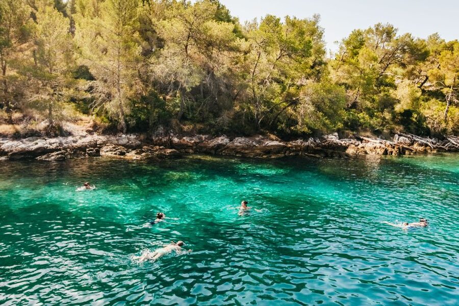 Split: Hvar, Pakleni, Brač & Šolta All-inclusive Tour - A full day from Split, with the Adriatic as your main attraction