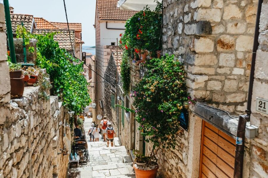 Split: Hvar, Pakleni, Brač & Šolta All-inclusive Tour - Who will enjoy this outing most