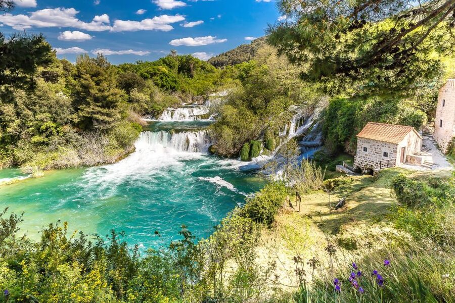 Split: Krka National Park Full-Day Tour with Wine Tasting - A break in Skradin and a possible swim