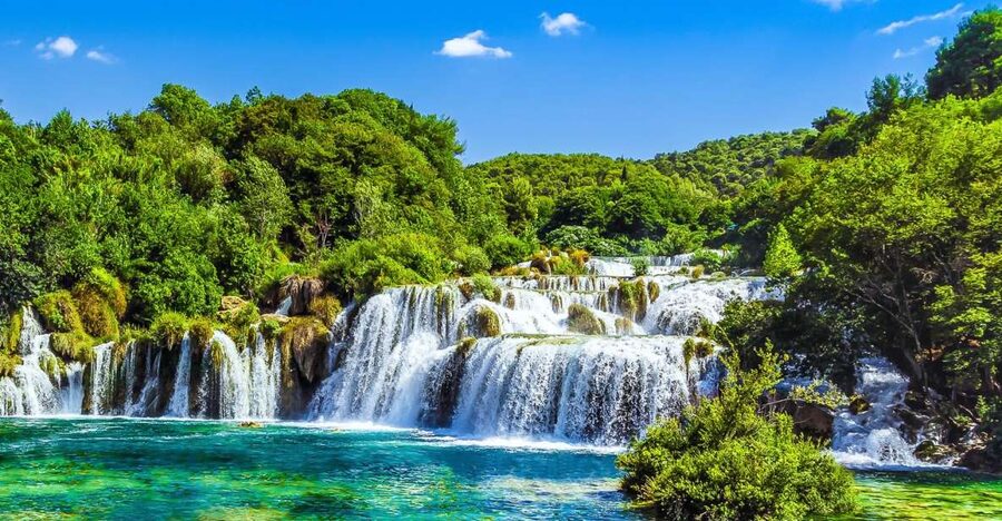 Split: Krka National Park Full-Day Tour with Wine Tasting - The family wine stop near Plastovo