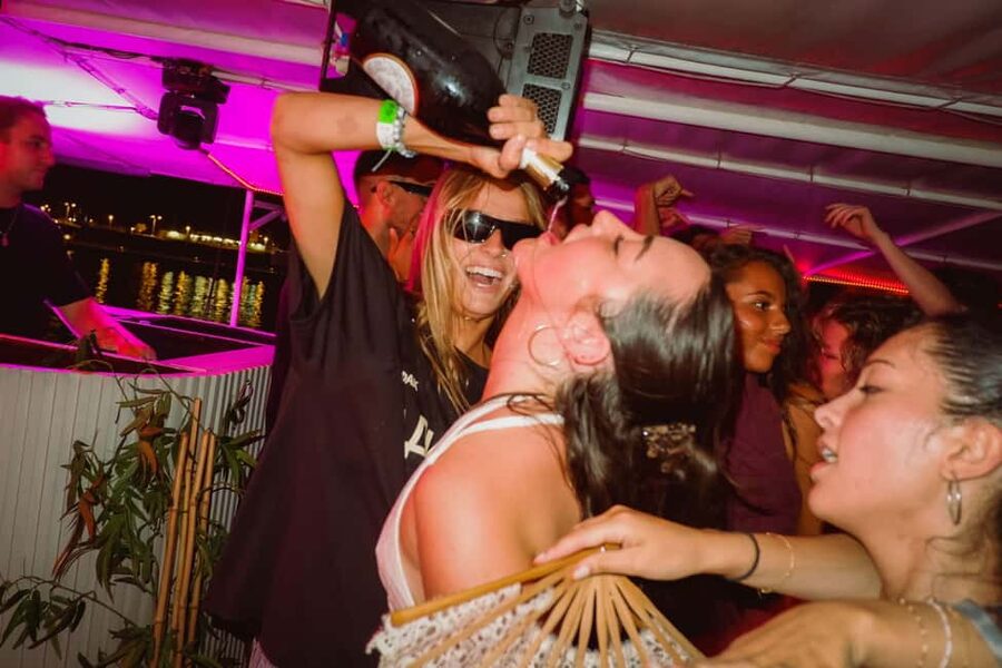 Split: Night Boat Party with Free Shots, Dj and After Party - Moving on to the beach club