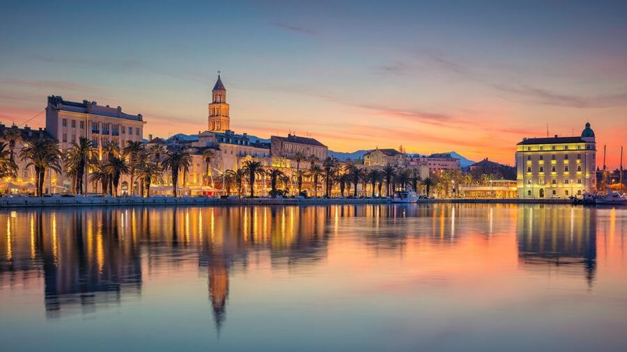 Split: Old Town & Diocletian's Palace Earlybird Walking Tour - The underground cellars and the palace below street level