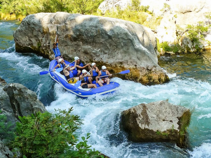 Split/Omiš: Cetina River Rafting with Cliff Jump & Swimming - The first five kilometers: learning the river