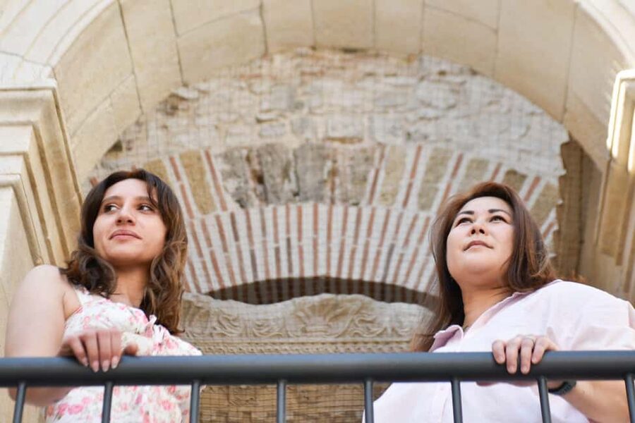 Split: Photographer for your holidays! - Meeting Celeste at the Grgur Ninski statue