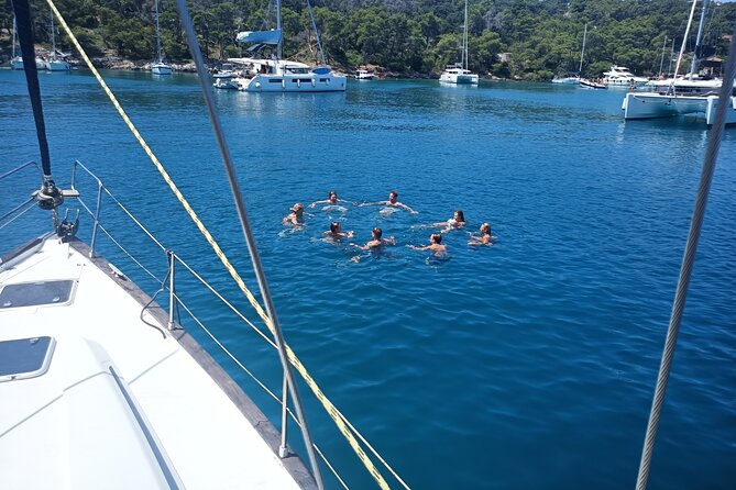 Split: PRIVATE Full-Day Sail Yacht Cruise - Per group (up to 12)! - The afternoon swim stop near Brač or Šolta