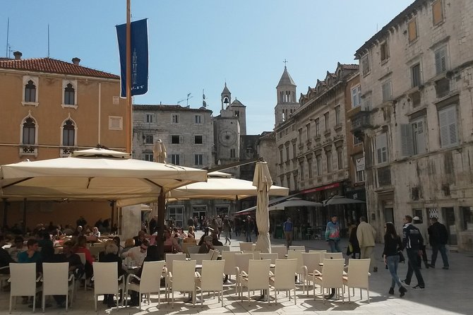 SPLIT-PRIVATE Walking Tour of Diocletian's Palace & Old Town - The Peristyle, Vestibulum, and the palace’s central spaces