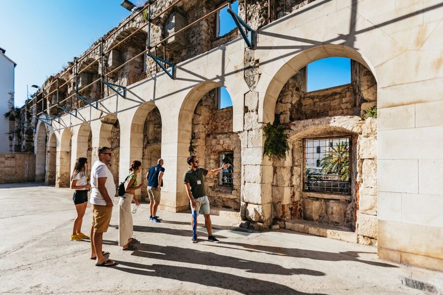 Split: Private Walking Tour with Diocletian's Palace - Vestibul and the return to the Golden Gate
