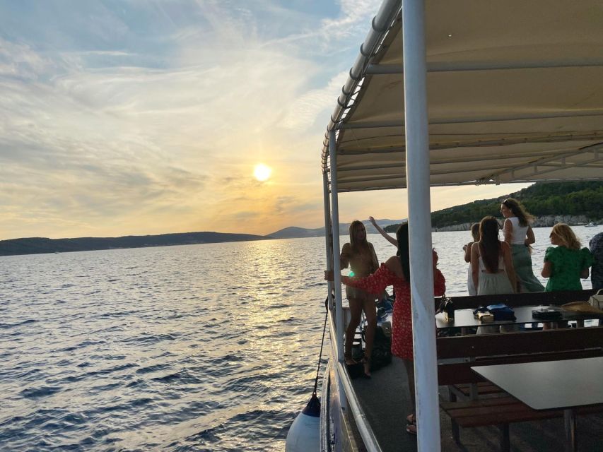 Split: Riviera Sunset Cruise & Swim with Summer Vibes - Čiovo Island and the Evening Swim