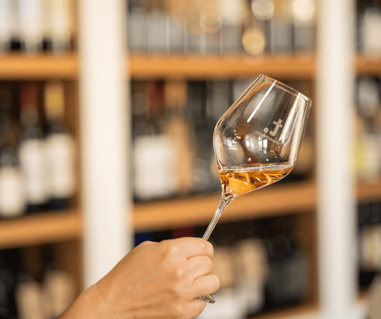 Split&Sip: Educational wine tasting - The host makes or breaks the experience
