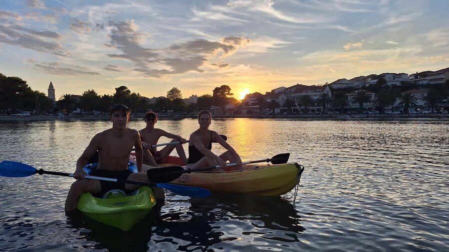 Split: Sunset Guided Kayaking Tour - Stobreč bay and the open Adriatic