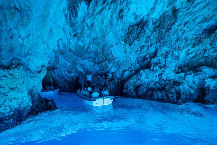 Split/Trogir: Blue Cave, Mamma Mia, Hvar and 5 Island Tour - Sea conditions, comfort, and who should skip it